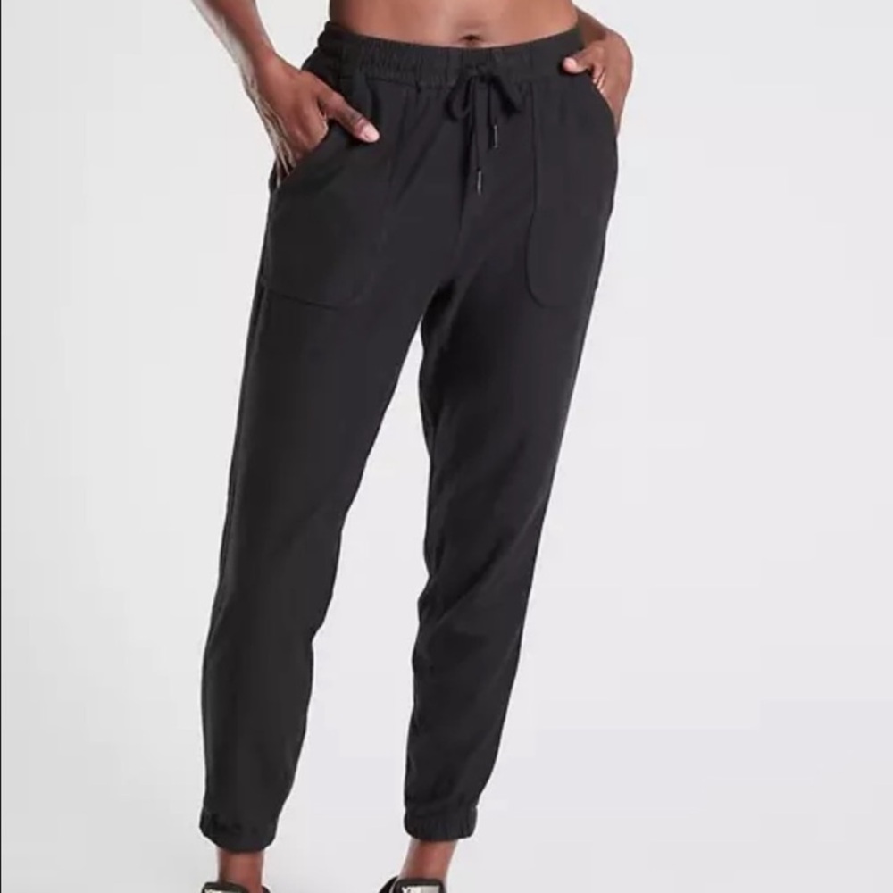 Athleta Black Farallon Jogger Pant Size 2